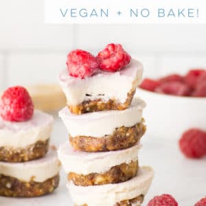 Raw cheesecake bites are vegan, healthy, and easy to make! This no bake recipe has fresh fruit and are so delicious! #vegan #glutenfree #paleo #vegandessert #raw #raspberrycheesecake #healthy | mindfulavocado