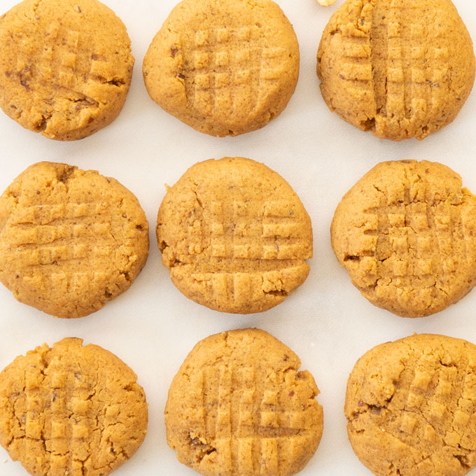 soft and chew flourless and eggless peanut butter cookies