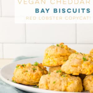 These vegan cheddar bay biscuits are a copycat Red Lobster recipe! Homemade biscuits that are easy to make and dairy free. #veganbiscuits #dropbiscuits #cheddarbaybiscuits #veganside | Mindful Avocado