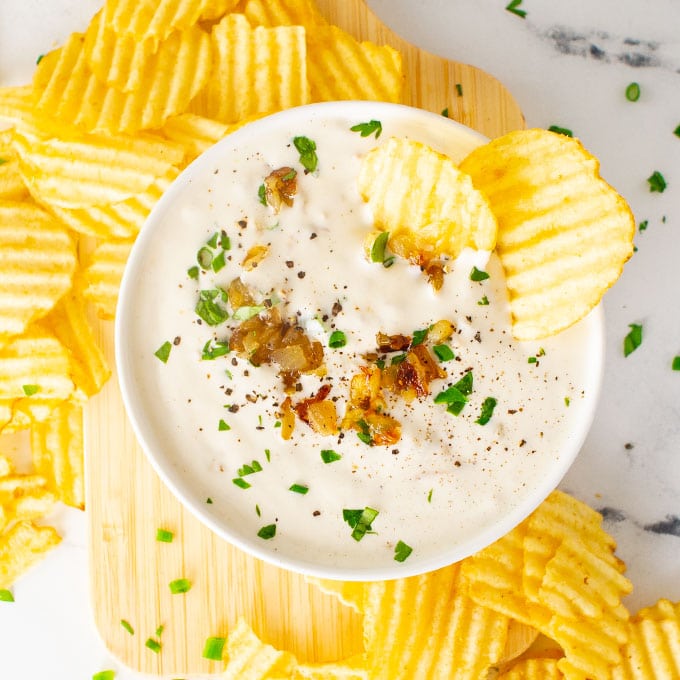 HOMEMADE FRENCH ONION DIP